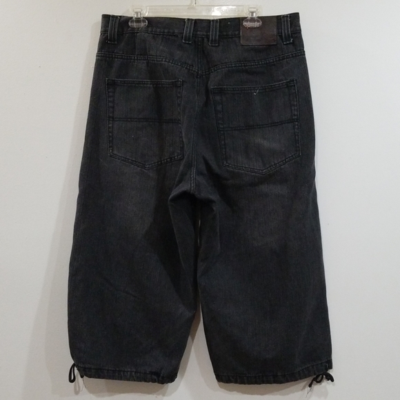 American studio men's black cropped capris - Picture 8 of 17